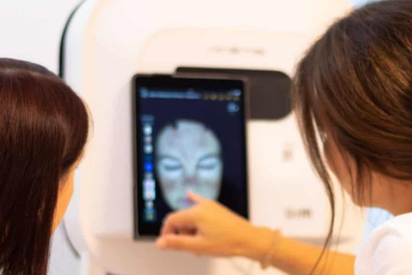 Hautanalyse - First Time Gesichtsbehandlung